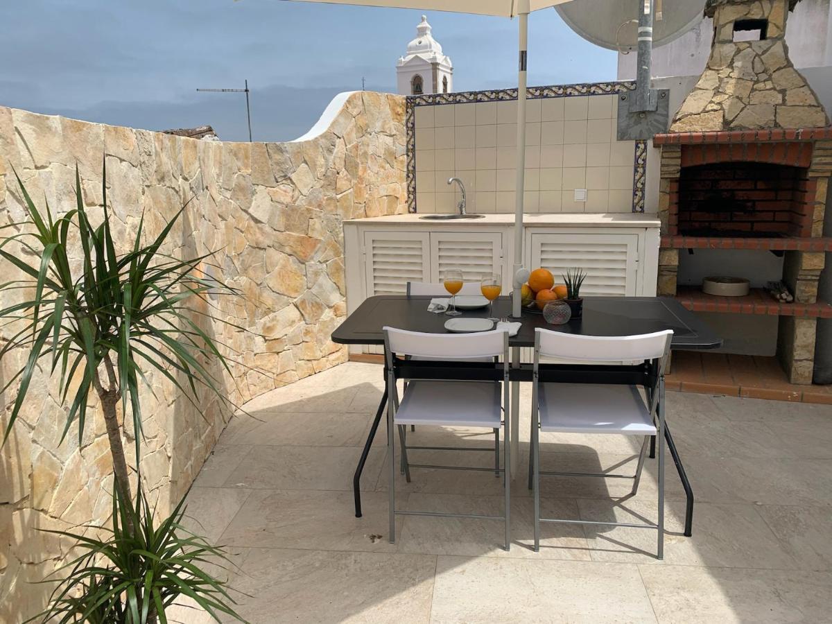 House With A Bbq Terrace In The Centre Of Lagos Βίλα Εξωτερικό φωτογραφία